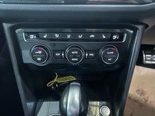 Volkswagen Tiguan TDI R-Line Tech - Thumb 13