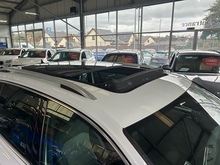 Volkswagen Tiguan TDI R-Line Tech - Thumb 22