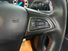 Ford Kuga TDCi EcoBlue ST-Line Edition - Thumb 15