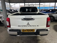 Mitsubishi L200 DI-D DC Barbarian X - Thumb 5