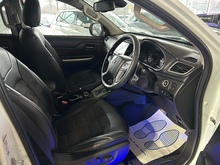 Mitsubishi L200 DI-D DC Barbarian X - Thumb 6