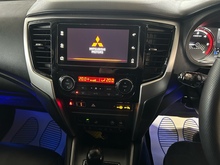 Mitsubishi L200 DI-D DC Barbarian X - Thumb 10