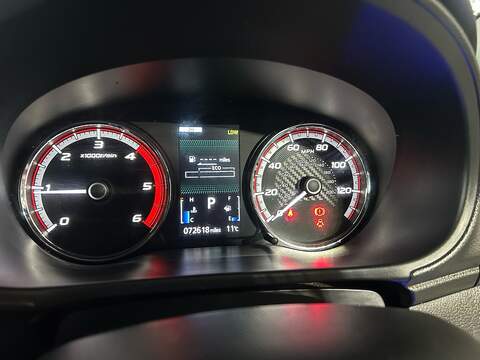 Mitsubishi L200 2.2 DI-D DC Barbarian X Pickup Double Cab 4dr Diesel Auto 4WD Euro 6 (s/s) (150 ps) - U10646