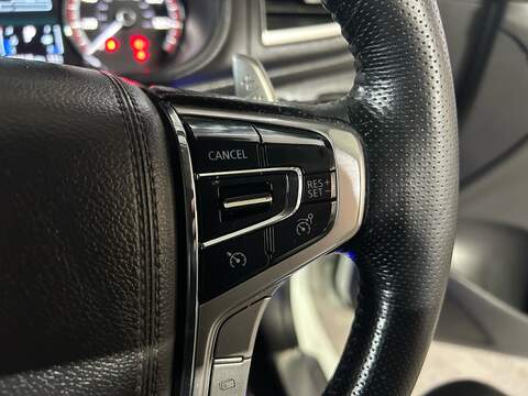 Mitsubishi L200 2.2 DI-D DC Barbarian X Pickup Double Cab 4dr Diesel Auto 4WD Euro 6 (s/s) (150 ps) - U10646