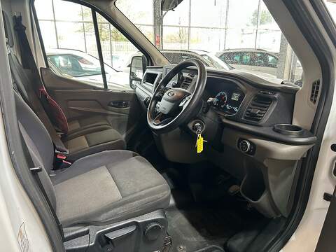 Ford Transit 2.0 350 EcoBlue HD Leader Chassis Cab 2dr Diesel Manual RWD L2 Euro 6 (s/s) (130 ps) - U10647