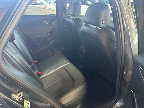 Audi Q2 1.6 TDI 30 Black Edition SUV 5dr Diesel Manual Euro 6 (s/s) (116 ps) - U10658