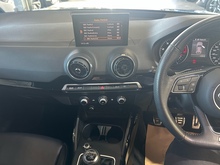 Audi Q2 TDI Black Edition - Thumb 10