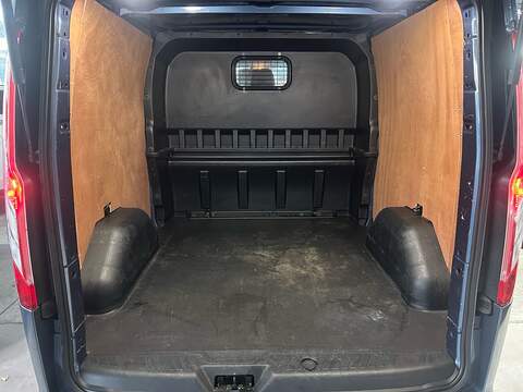 Ford Transit Custom Ford Transit Custom 300 EcoBlue Limited Panel Van 2.0 Automatic Diesel - U10664