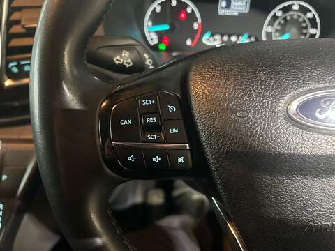 Ford Transit Custom Ford Transit Custom 300 EcoBlue Limited Panel Van 2.0 Automatic Diesel - U10664