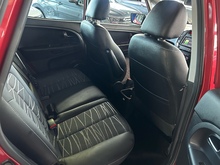 Kia Venga 3 - Thumb 7