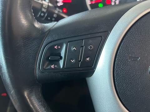 Kia Venga 1.6 3 MPV 5dr Petrol Manual Euro 6 (s/s) (123 bhp) - U10674