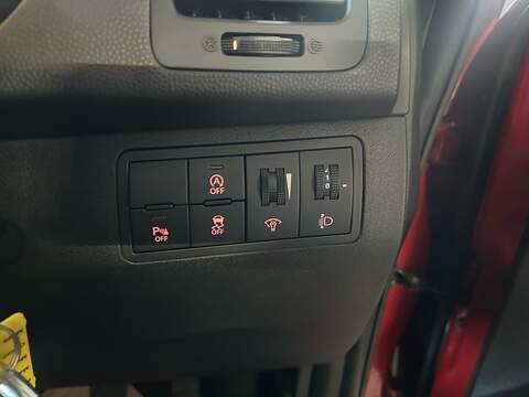 Kia Venga 1.6 3 MPV 5dr Petrol Manual Euro 6 (s/s) (123 bhp) - U10674