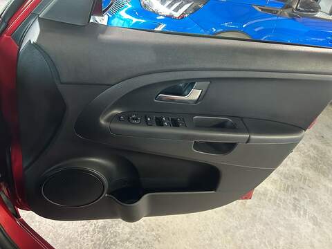 Kia Venga 1.6 3 MPV 5dr Petrol Manual Euro 6 (s/s) (123 bhp) - U10674