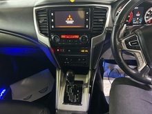 Mitsubishi L200 DI-D DC Barbarian X - Thumb 10