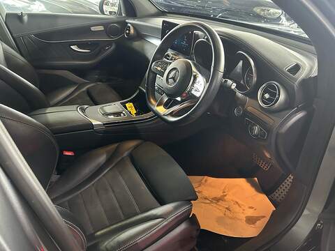 Mercedes-Benz GLC 2.0 GLC220d AMG Line Coupe 5dr Diesel G-Tronic+ 4MATIC Euro 6 (s/s) (194 ps) - U10687