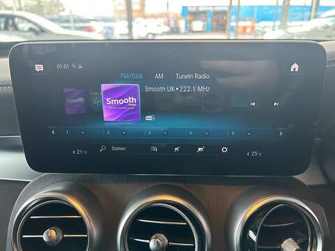 Mercedes-Benz GLC 2.0 GLC220d AMG Line Coupe 5dr Diesel G-Tronic+ 4MATIC Euro 6 (s/s) (194 ps) - U10687