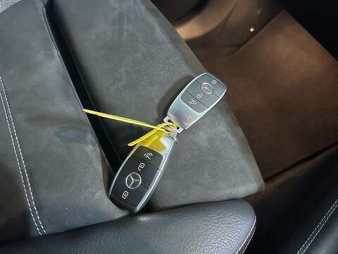 Mercedes-Benz GLC 2.0 GLC220d AMG Line Coupe 5dr Diesel G-Tronic+ 4MATIC Euro 6 (s/s) (194 ps) - U10687