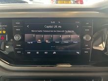 Volkswagen Polo TSI SE - Thumb 12