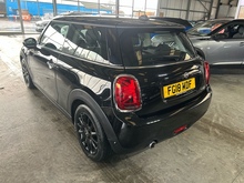 MINI Hatch Cooper - Thumb 4