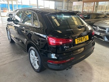 Audi Q3 TFSI CoD S line Edition - Thumb 4