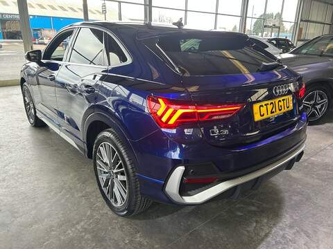 Audi Q3 1.5 TFSI CoD 35 S line Sportback 5dr Petrol S Tronic Euro 6 (s/s) (150 ps) - U10727