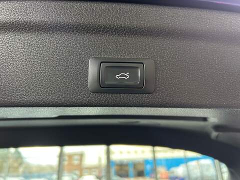 Audi Q3 1.5 TFSI CoD 35 S line Sportback 5dr Petrol S Tronic Euro 6 (s/s) (150 ps) - U10727