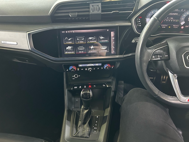 Audi Q3 1.5 TFSI CoD 35 S line Sportback 5dr Petrol S Tronic Euro 6 (s/s) (150 ps) - U10727