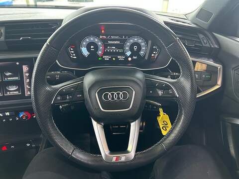 Audi Q3 1.5 TFSI CoD 35 S line Sportback 5dr Petrol S Tronic Euro 6 (s/s) (150 ps) - U10727