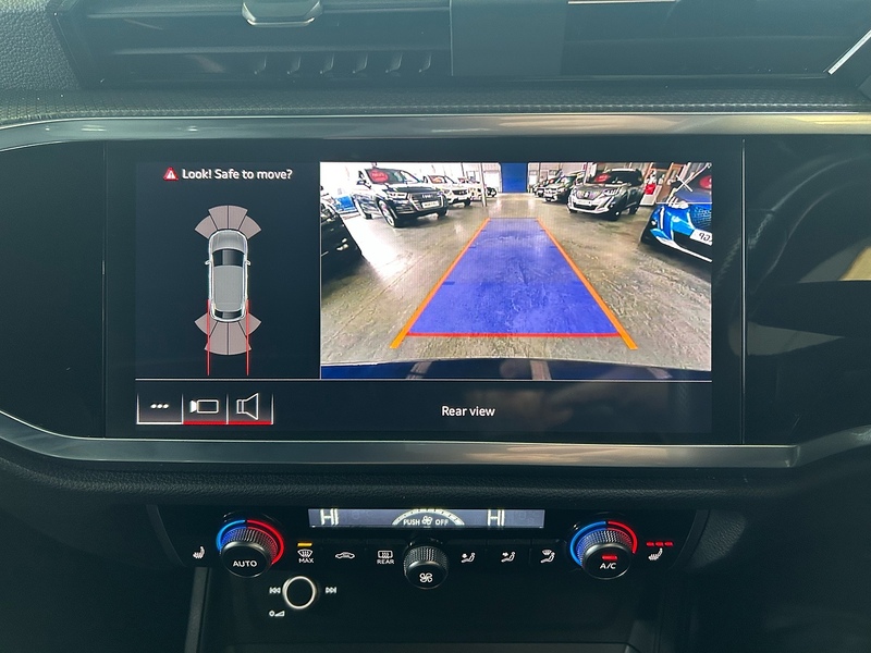 Audi Q3 1.5 TFSI CoD 35 S line Sportback 5dr Petrol S Tronic Euro 6 (s/s) (150 ps) - U10727