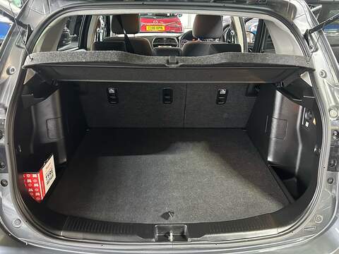 Suzuki SX4 S-Cross 1.0 Boosterjet SZ-T SUV 5dr Petrol Manual Euro 6 (111 ps) - U10729