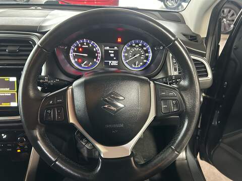 Suzuki SX4 S-Cross 1.0 Boosterjet SZ-T SUV 5dr Petrol Manual Euro 6 (111 ps) - U10729