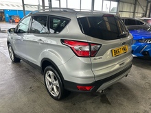 Ford Kuga TDCi Titanium X - Thumb 4