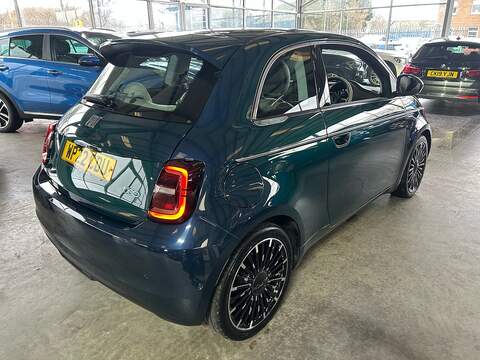 Fiat 500e 42kWh La Prima Hatchback 3dr Electric Auto (118 ps) - U10739