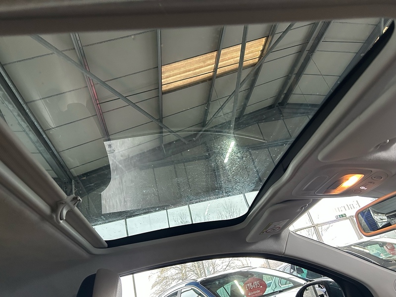 Fiat 500e 42kWh La Prima Hatchback 3dr Electric Auto (118 ps) - U10739