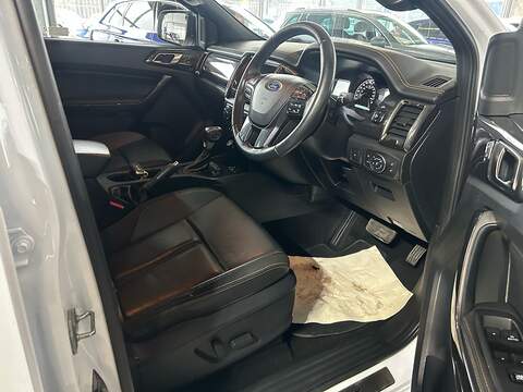 Ford Ranger 2.0 EcoBlue Wildtrak Pickup Double Cab 4dr Diesel Auto 4WD Euro 6 (s/s) (213 ps) - U10760