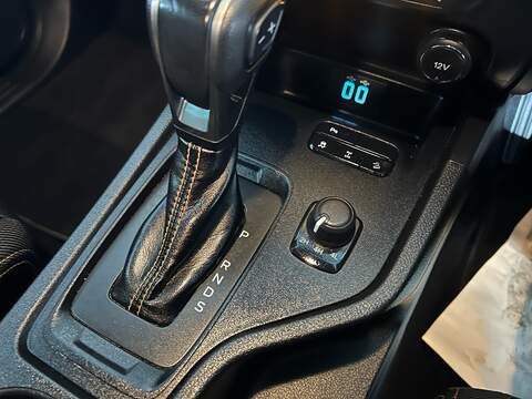 Ford Ranger 2.0 EcoBlue Wildtrak Pickup Double Cab 4dr Diesel Auto 4WD Euro 6 (s/s) (213 ps) - U10760