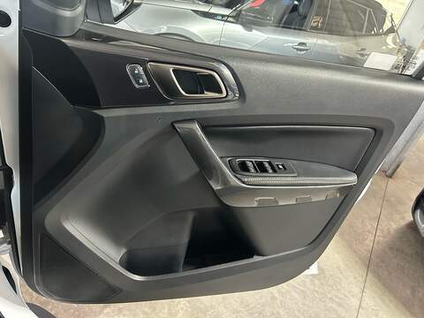 Ford Ranger 2.0 EcoBlue Wildtrak Pickup Double Cab 4dr Diesel Auto 4WD Euro 6 (s/s) (213 ps) - U10760