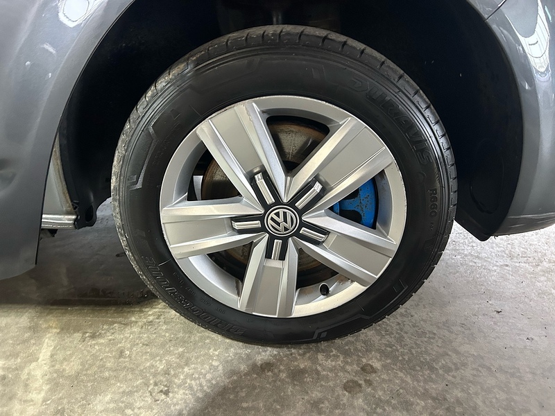 Volkswagen Transporter 2.0 TDI T32 Highline Kombi Double Cab 5dr Diesel Manual FWD SWB Euro 6 (s/s) (150 ps) - U10762