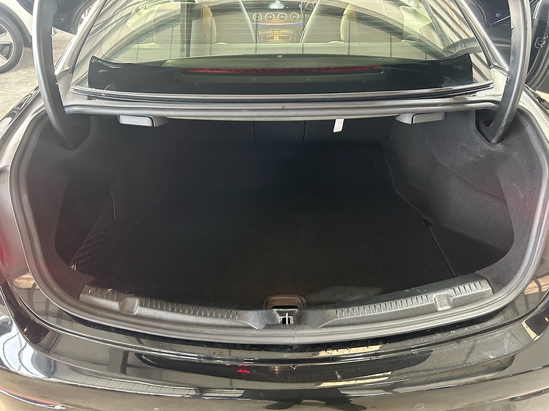 Mercedes-Benz E Class 2.0 E220d AMG Line Coupe 2dr Diesel G-Tronic+ Euro 6 (s/s) (194 ps) - U10764