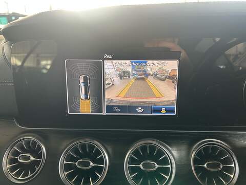 Mercedes-Benz E Class 2.0 E220d AMG Line Coupe 2dr Diesel G-Tronic+ Euro 6 (s/s) (194 ps) - U10764