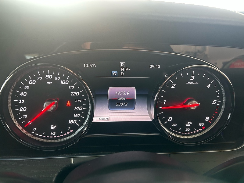 Mercedes-Benz E Class 2.0 E220d AMG Line Coupe 2dr Diesel G-Tronic+ Euro 6 (s/s) (194 ps) - U10764