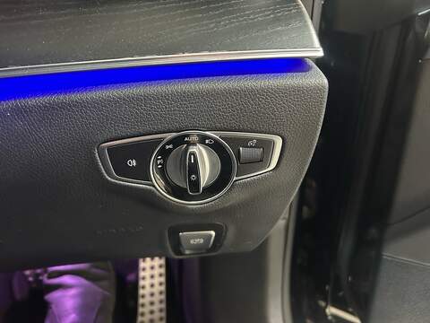 Mercedes-Benz E Class 2.0 E220d AMG Line Coupe 2dr Diesel G-Tronic+ Euro 6 (s/s) (194 ps) - U10764