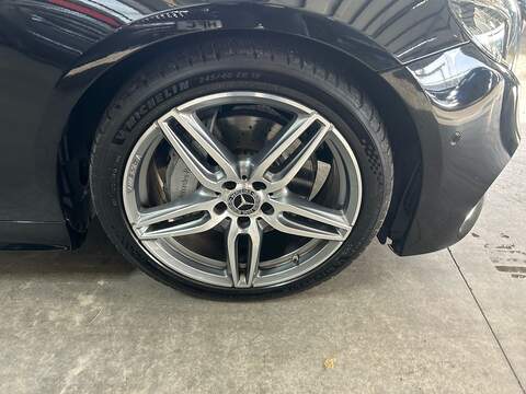 Mercedes-Benz E Class 2.0 E220d AMG Line Coupe 2dr Diesel G-Tronic+ Euro 6 (s/s) (194 ps) - U10764