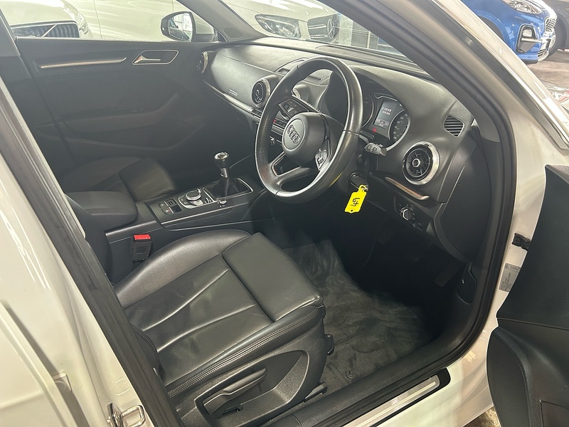 Audi A3 1.6 TDI 30 Sport Sportback 5dr Diesel Manual Euro 6 (s/s) (116 ps) - U10767