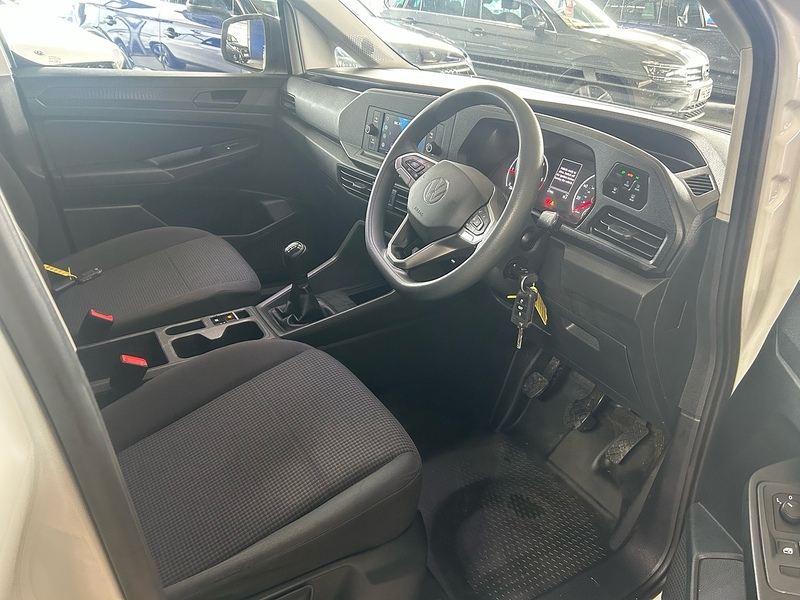 Volkswagen Caddy Maxi 2.0 TDI C20 Commerce Panel Van 6dr Diesel Manual LWB Euro 6 (s/s) (102 ps) - U10773