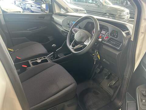 Volkswagen Caddy Maxi 2.0 TDI C20 Commerce Panel Van 6dr Diesel Manual LWB Euro 6 (s/s) (102 ps) - U10773