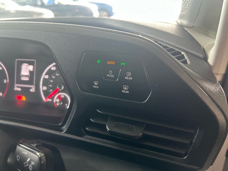 Volkswagen Caddy Maxi 2.0 TDI C20 Commerce Panel Van 6dr Diesel Manual LWB Euro 6 (s/s) (102 ps) - U10773