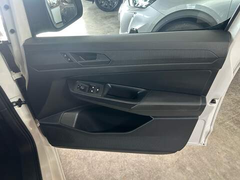 Volkswagen Caddy Maxi 2.0 TDI C20 Commerce Panel Van 6dr Diesel Manual LWB Euro 6 (s/s) (102 ps) - U10773