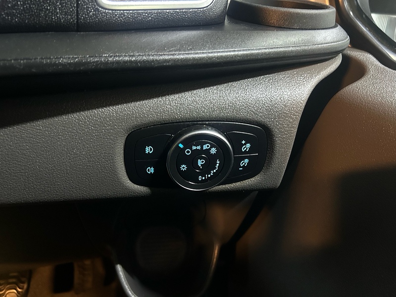 Ford Transit Custom 2.0 280 EcoBlue Limited Panel Van 5dr Diesel Manual L1 H1 Euro 6 (s/s) (130 ps) - U10774