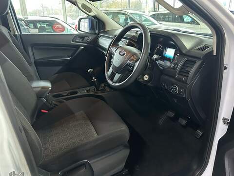 Ford Ranger 2.0 EcoBlue XL Pickup Double Cab 4dr Diesel Manual 4WD Euro 6 (s/s) (170 ps) - U10777